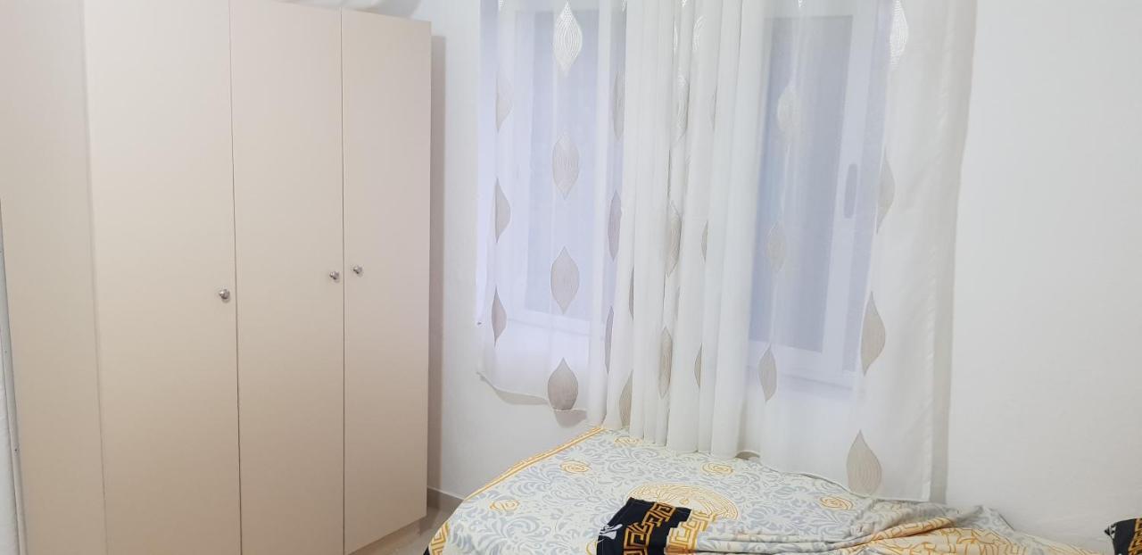Home Flori&Vili Shkoder Bagian luar foto